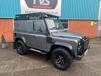 LAND ROVER DEFENDER 90