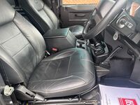 LAND ROVER DEFENDER 90
