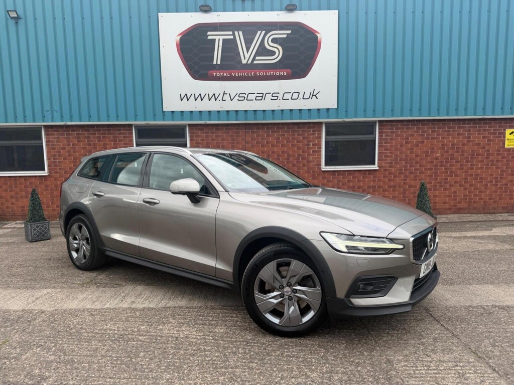 2019 Volvo V60 CROSS Country